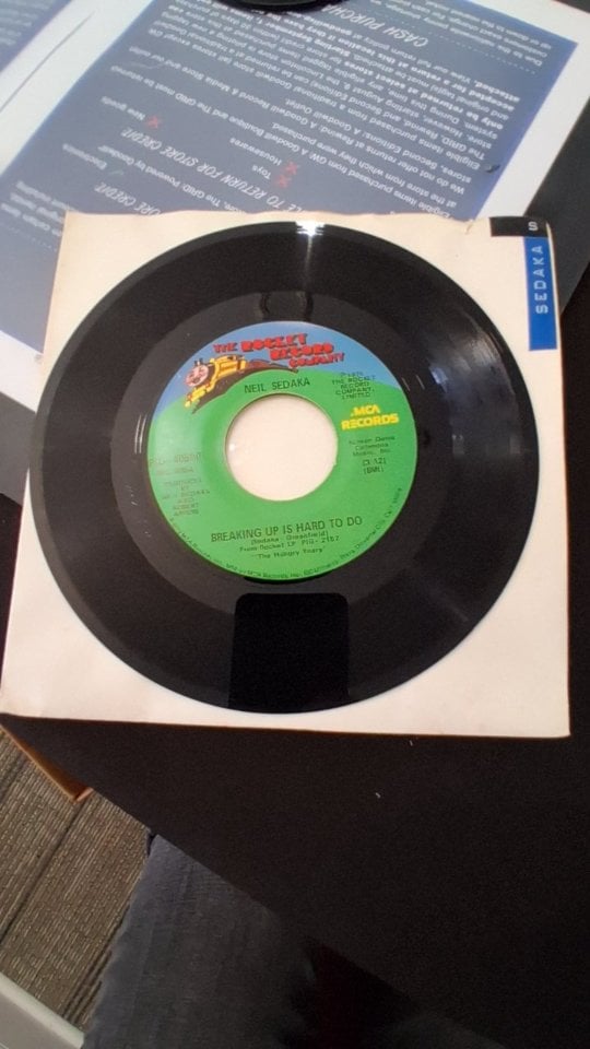 Neil Sedaka — Breaking Up Is Hard To Do (Vinyl)