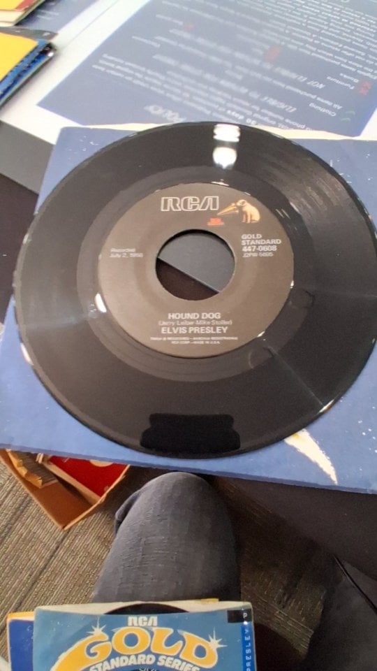 Elvis Presley — Hound Dog (Vinyl)
